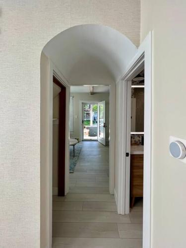 Ariannas Modern Makeover in Grand Rapids, USA