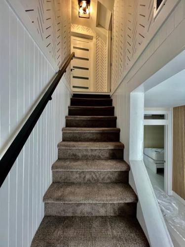 Ariannas Modern Makeover in Grand Rapids, USA