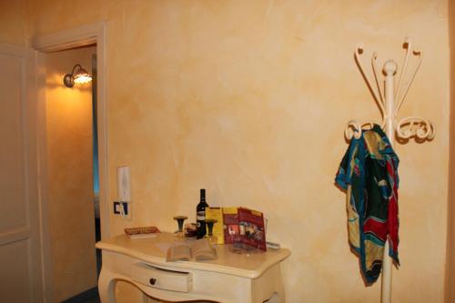 Double Room image 5
