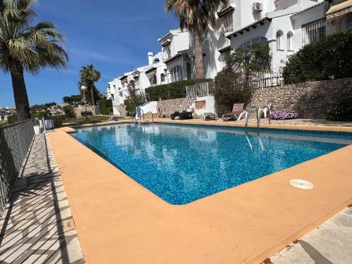 Bungalow in Moraira with southfacing roof terrace