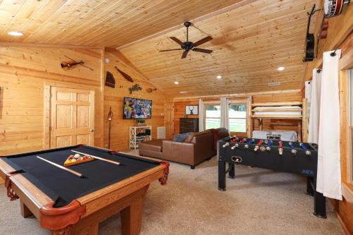 Deerfield Lodge - image 2