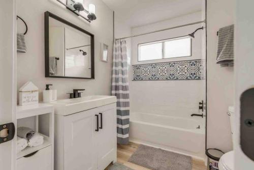 Cozy home! 16 Min away from strip and fremont, Las Vegas (photo 7)