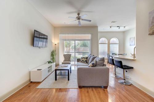 Cozy Apt NRG Pool,Wi-Fi, Free Parking, PetsOK!, Houston (TX), Texas