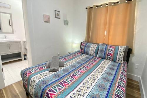 Heart of Miami sleeps 10 near Little Havana Beaches