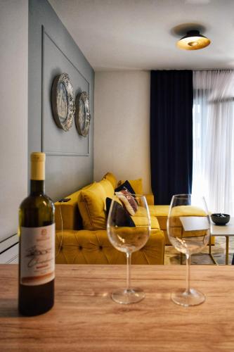 One-Bedroom Apartment image 8