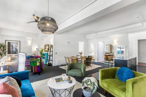 Gorgeous NY Style Loft in CBD - Netflix Wifi, Auckland (foto 3)