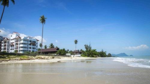 Khanom Beach Residence 1-bedroom Mountain & Sea View