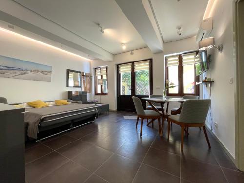 Apartment with Sea View image 3