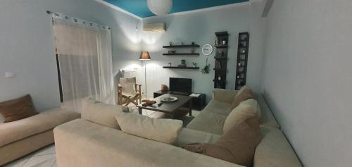  Vravrona Vacation Home next to Dolce Athens Attica Riviera! Airport shuttle in Artemida