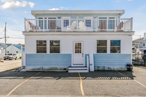 外部景觀, 33rd Unit 1 Beachbound Parking 2 Blocks to the Beach in 布里根泰恩