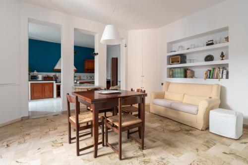 Palazzo Damiani Apartment by DomuSicily, Palermo (fotografie 9)