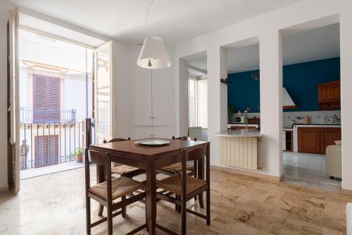 Palazzo Damiani Apartment by DomuSicily, Palermo (fotografie 10)