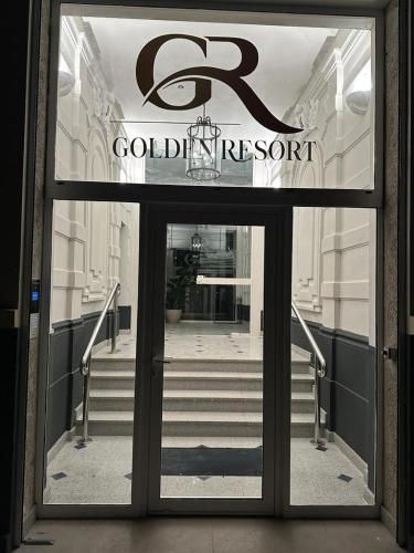 GOLDEN RESORT 4
