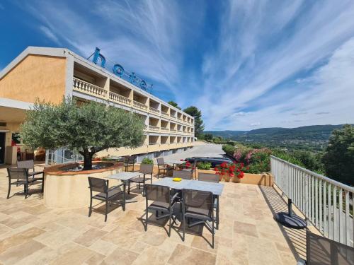 Logis Hotel Le Col De L'ange - image 9