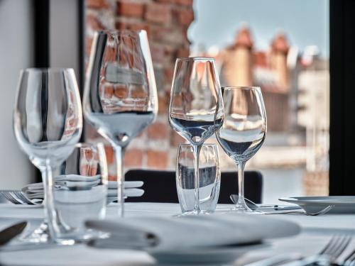 467935755 Holiday Inn Gdansk - City Centre by IHG