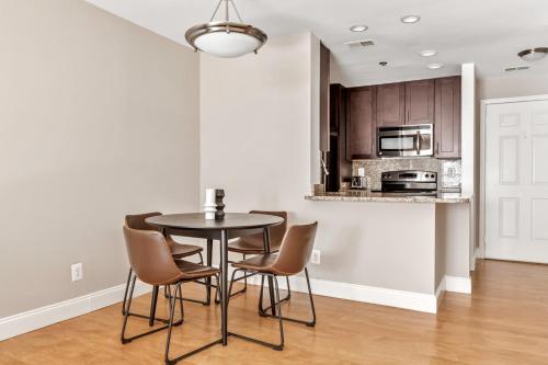 Rosslyn 1BR w WD Gym Pool 10 min to Metro WDC-355 in Arlington, USA