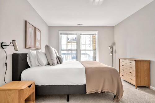 Rosslyn 1BR w WD Gym Pool 10 min to Metro WDC-355 in Arlington, USA