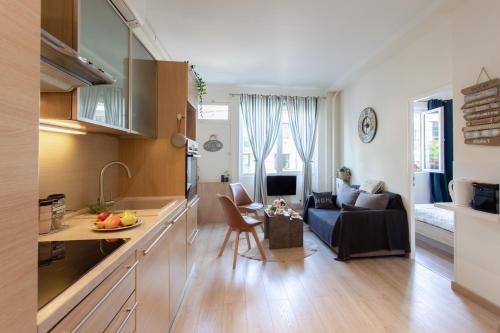 BEAUTIFUL apartment , beach 3 min walk , free parking, near Negresco, Nice (photo 10)