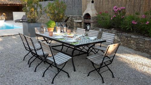 Erkély/terasz, LA VILLA DU PETIT BOIS Les Lavandes in Faucon