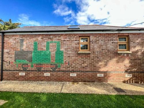 Old Ningwood Station Bed & Breakfast, Ningwood, Isle of Wight PO41 0TG in West Wight