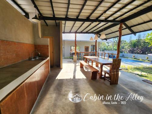 Cabin in the Alley, Alfonso (fotografie 10)
