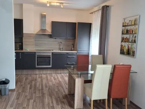 Zentral gelegene, sehr ruhige und helle Wohnung in Graz, Österreich