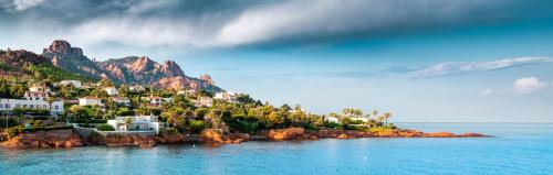 Beach, Agay Cap Esterel Le Hameau F2 Clim plein sud dernier etage Magnifique vue mer in Saint-Raphael