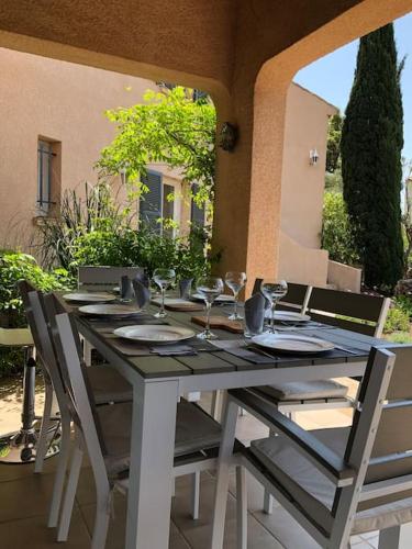 Villa provencale aux Issambres avec vue sur le golfe St Tropez in Roquebrune-sur-Argens