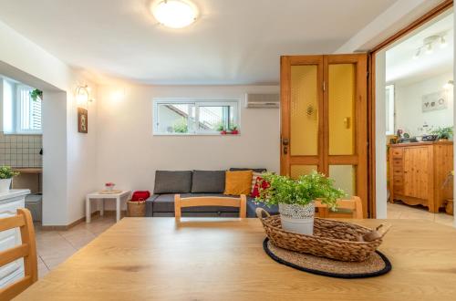 Apartment Hrabar Longo