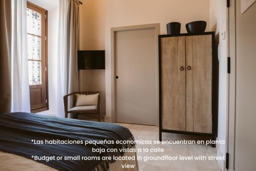 Small Double Room - Lower level image 8