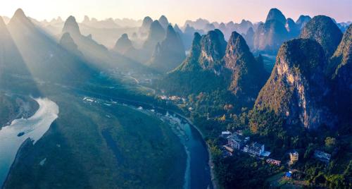 Yangshuo Shanshuiyao Resort - Free Train Station Pick Up and Drop Off