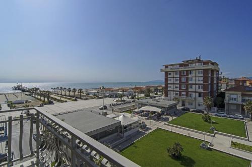 Hotel Nuovo Tirreno - Tap to explore photos
