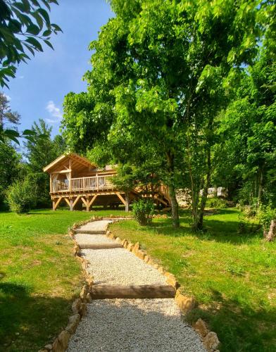La Cabane du Domaine des Ecus d'Or gîte à louer Saint-Jean-de-Bœuf