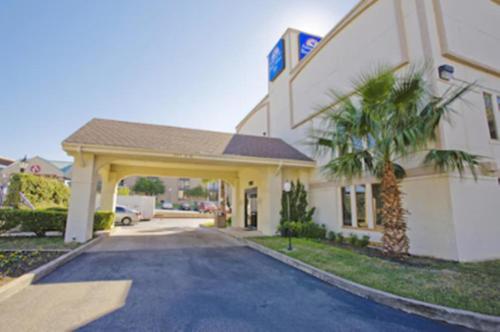 Americas Best Value Inn Austin