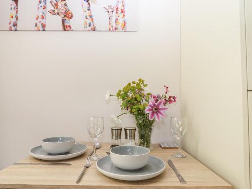 ทัศนียภาพภายนอกโรงแรม, Adipit Stables in กลางเมืองไบด์ฟอร์ด