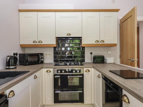 ทัศนียภาพภายนอกโรงแรม, Adipit Stables in กลางเมืองไบด์ฟอร์ด