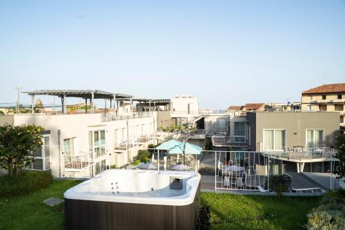 Kümblustünn, Hotel Malavoglia in Aci Trezza