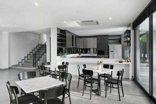 Facilities, The Sala Pattaya near Boon Kanjanaraam Temple