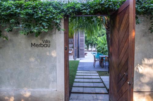 Villa Merbau - Luxury Tropical Private Pool Villa - Tap to explore photos