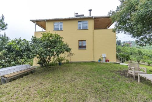 house for rent in the middle of nature