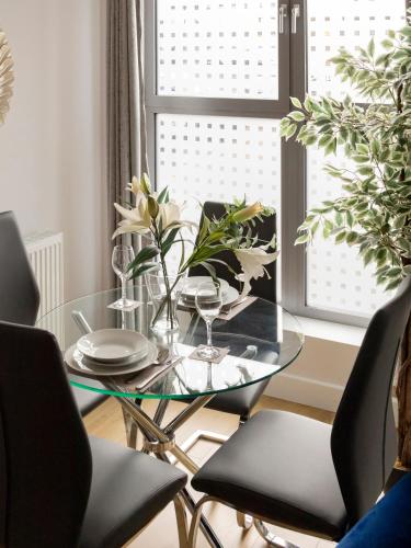 Létesítmények, 1 Bed Apartment - Redhill Central, Surrey, Gatwick #1 in Redhill West