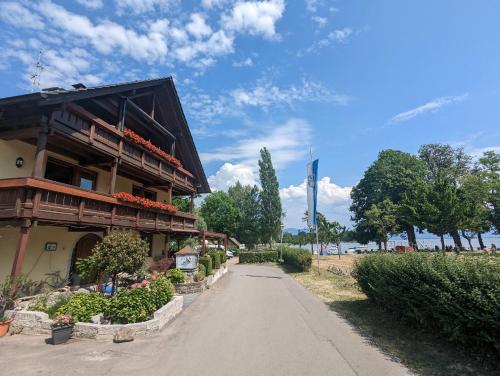 B&B Wasserburg - Apartments Fischerklause am Bodensee - Bed and Breakfast Wasserburg