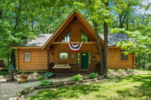 Premium Log Cabin Vacation Experience HotTubFirepit Woods Ozark Preserve - image 3