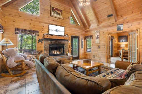 Premium Log Cabin Vacation Experience HotTubFirepit Woods Ozark Preserve - image 6