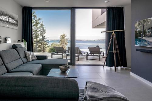 Villa Trinity - Hillside villa with Sea View and Infinity Pool, Kali (foto 10)