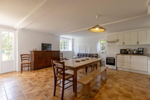 Facilities, Domaine Les Maurelles in Milhac