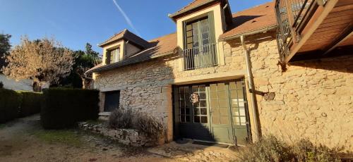 Exterior view, Domaine Les Maurelles in Milhac