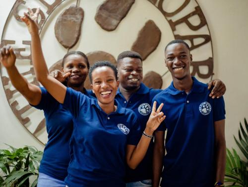 The Slow Leopard – Dar-es-Salaam