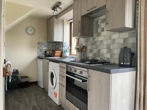 Irelands Farm Cottages in Castle Bromwich