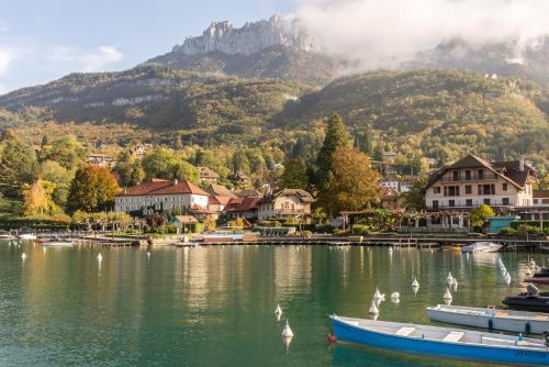 Le Port-Plage facing Talloires Beach by LocationlacAnnecy, LLA Selections